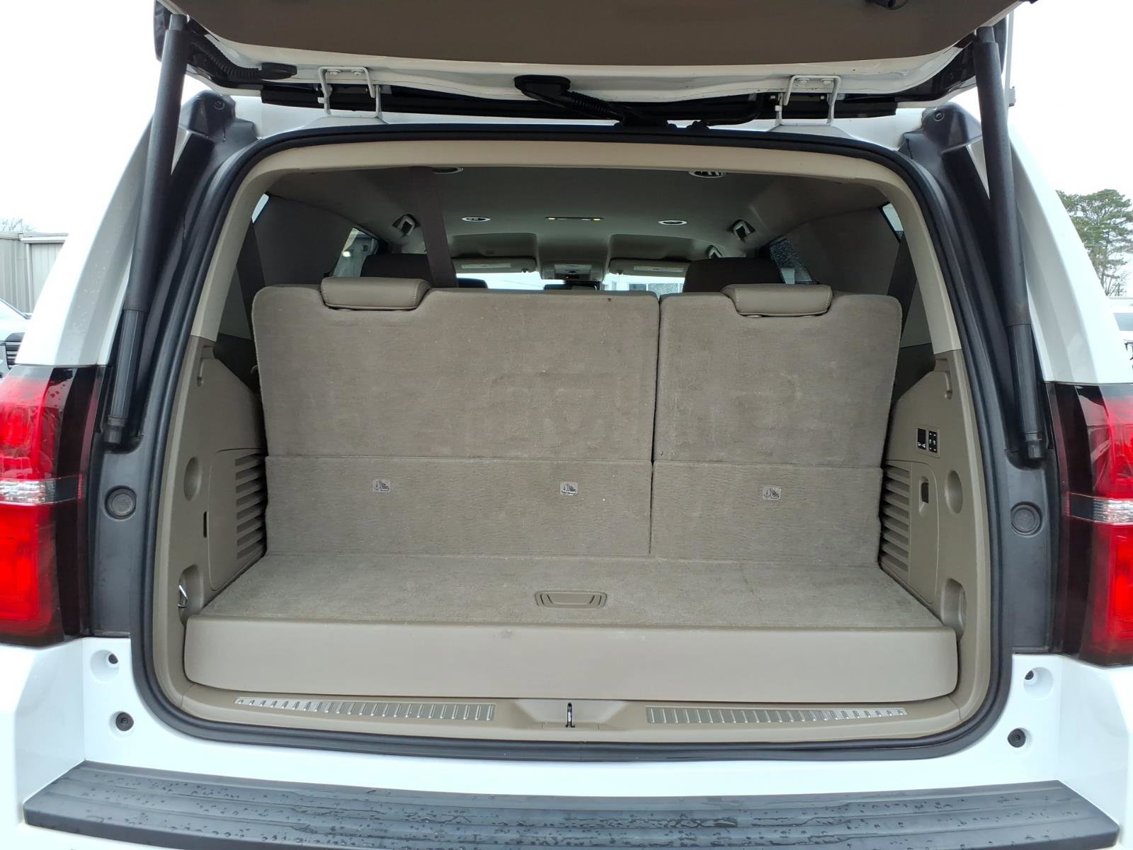 Used 2020 Chevrolet Tahoe LT w/ Luxury Package image 6