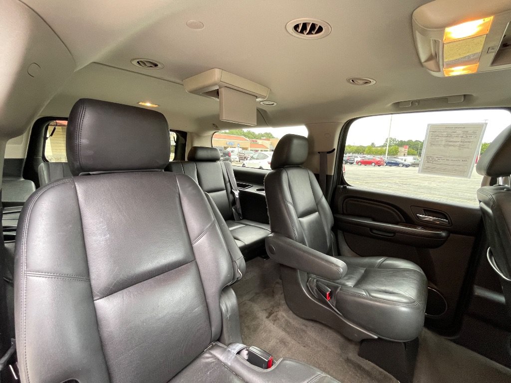 Used 2012 GMC Yukon XL Denali RWD image 34