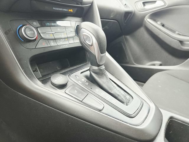 Used 2018 Ford Focus SEL w/ Cold Weather Package FWD image 21