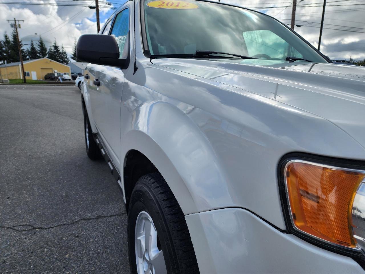 Used 2012 Ford Escape XLT FWD image 25
