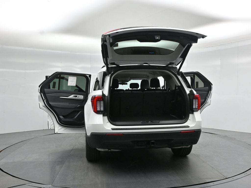 New 2026 Ford Explorer Active RWD image 31