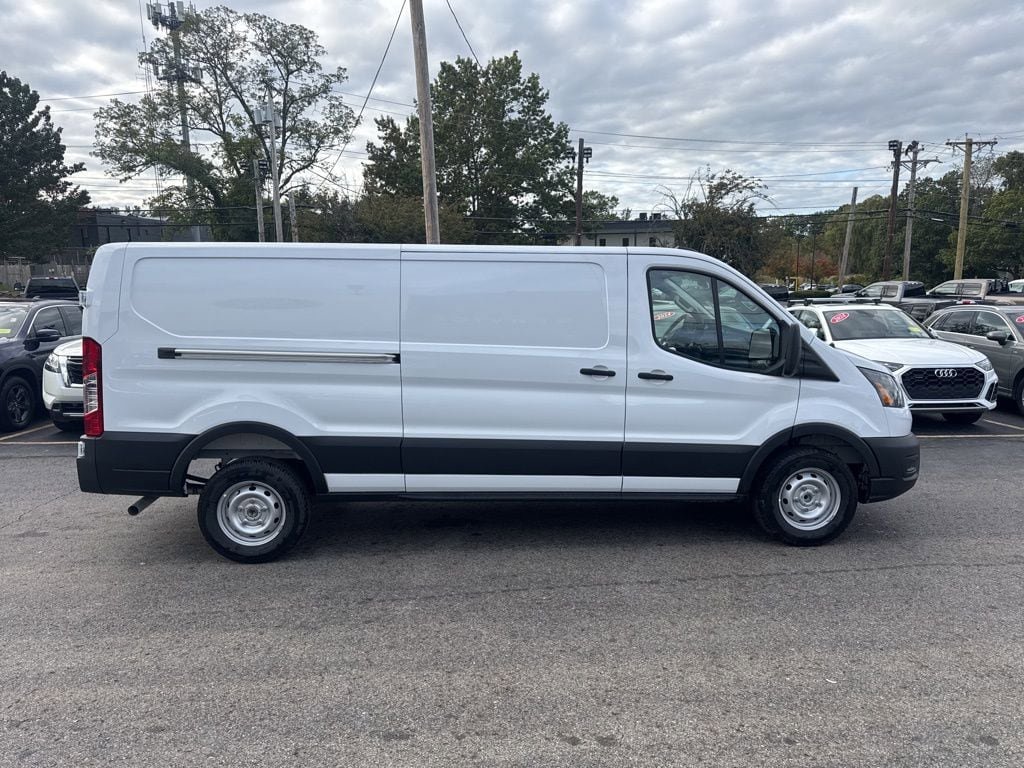 New 2026 Ford Transit 250 Low Roof RWD image 29