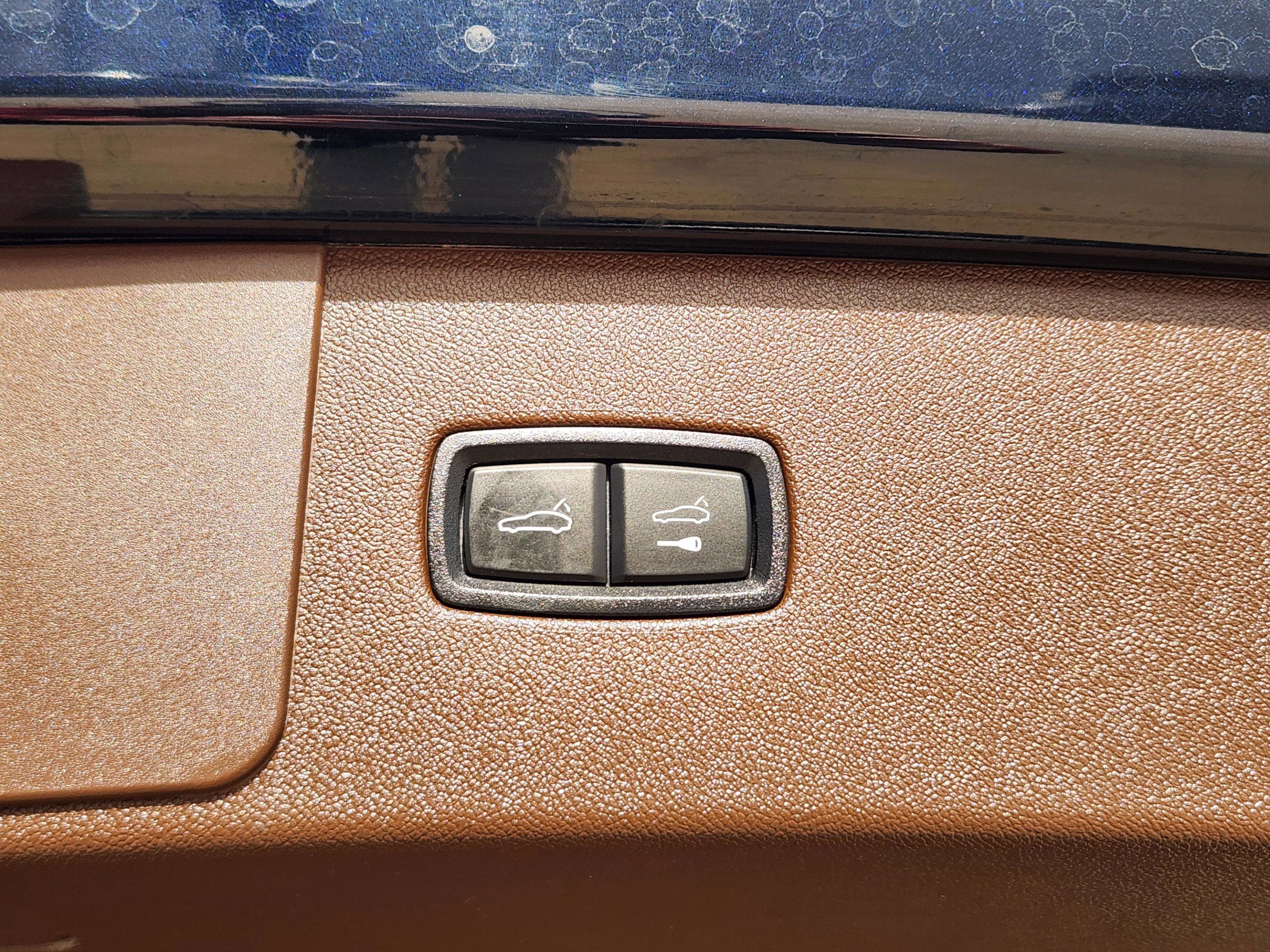 Used 2019 Porsche Cayenne Turbo image 34