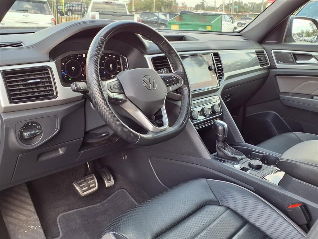Used 2023 Volkswagen Atlas Cross Sport SEL Premium R-Line image 22