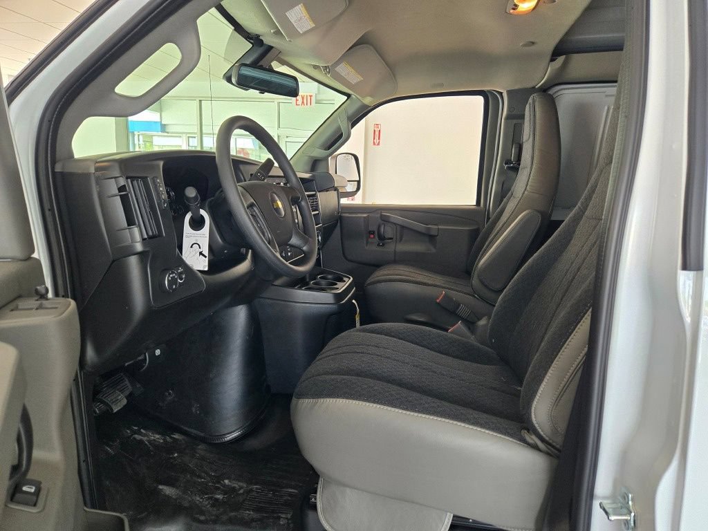 New 2026 Chevrolet Express 2500 Extended w/ Driver Convenience Package RWD image 13
