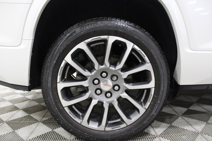 Used 2021 GMC Acadia Denali w/ Denali Technology Package AWD/4WD image 48
