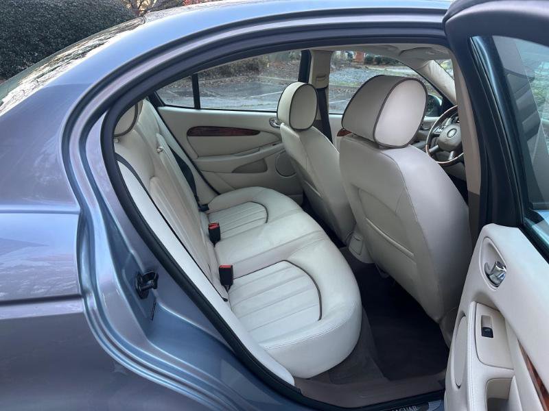 Used 2007 Jaguar X-TYPE 3.0 image 34