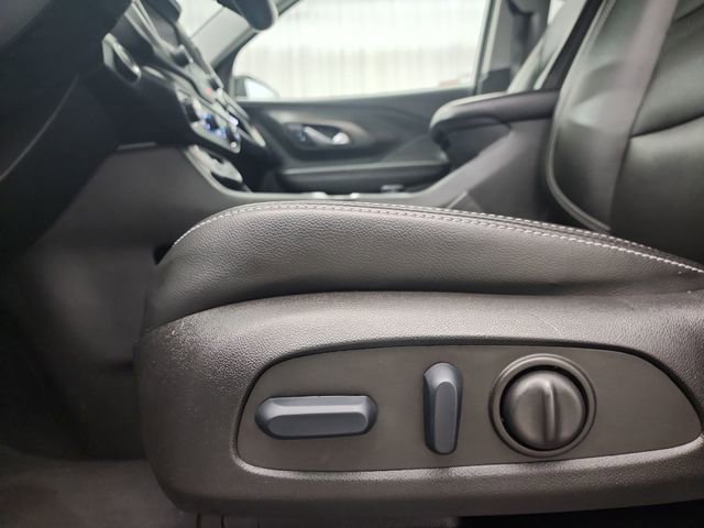 Used 2022 GMC Terrain SLT w/ Infotainment Package II image 17
