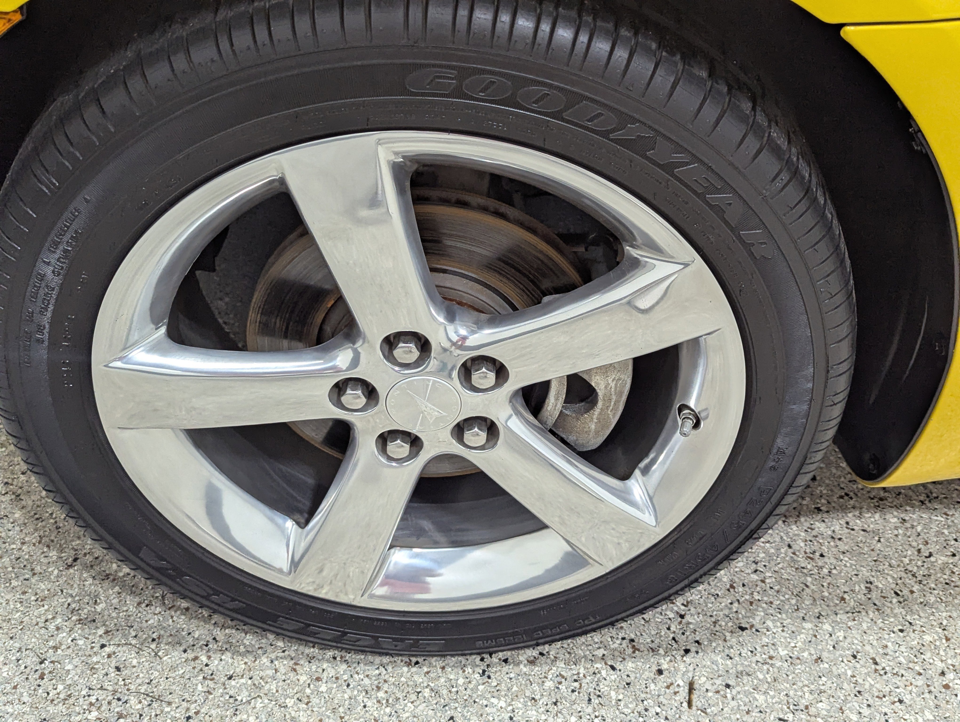 Used 2008 Pontiac Solstice Convertible w/ Premium Package RWD image 9