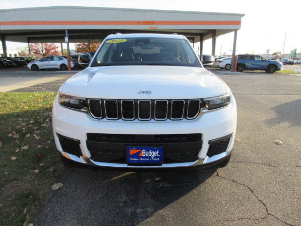 Used 2023 Jeep Grand Cherokee L Limited w/ Trailer Tow Group (B) image 2