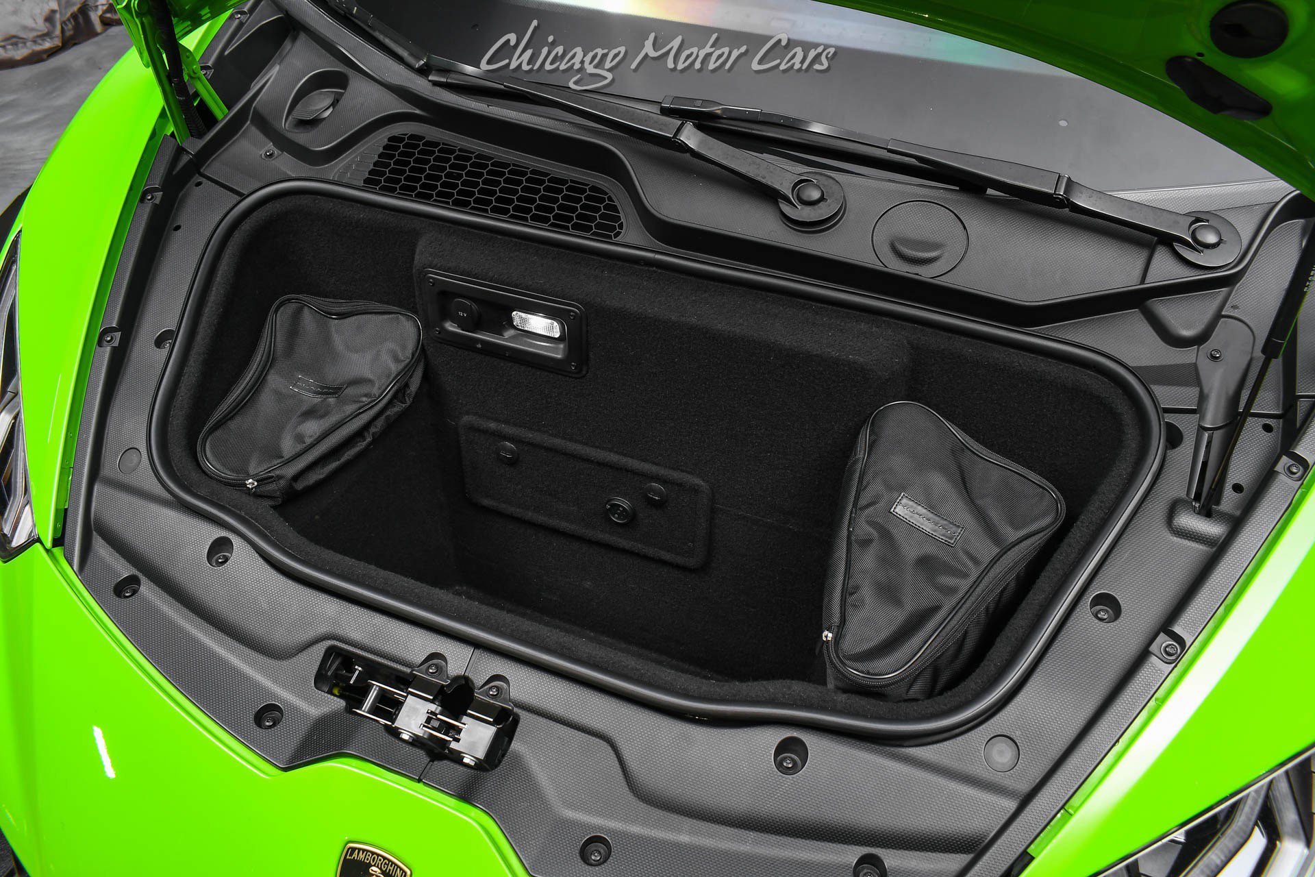 Used 2018 Lamborghini Huracan Performante AWD/4WD image 50