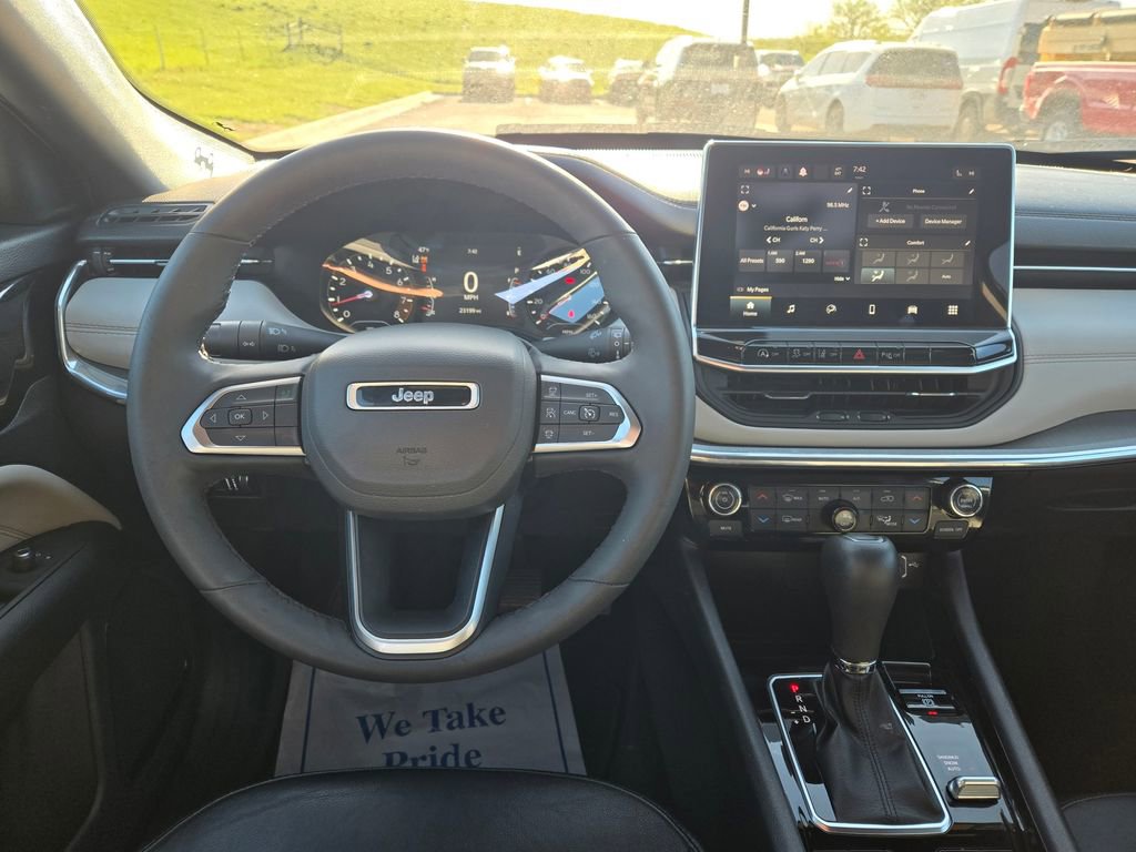 Used 2023 Jeep Compass Limited AWD/4WD image 18