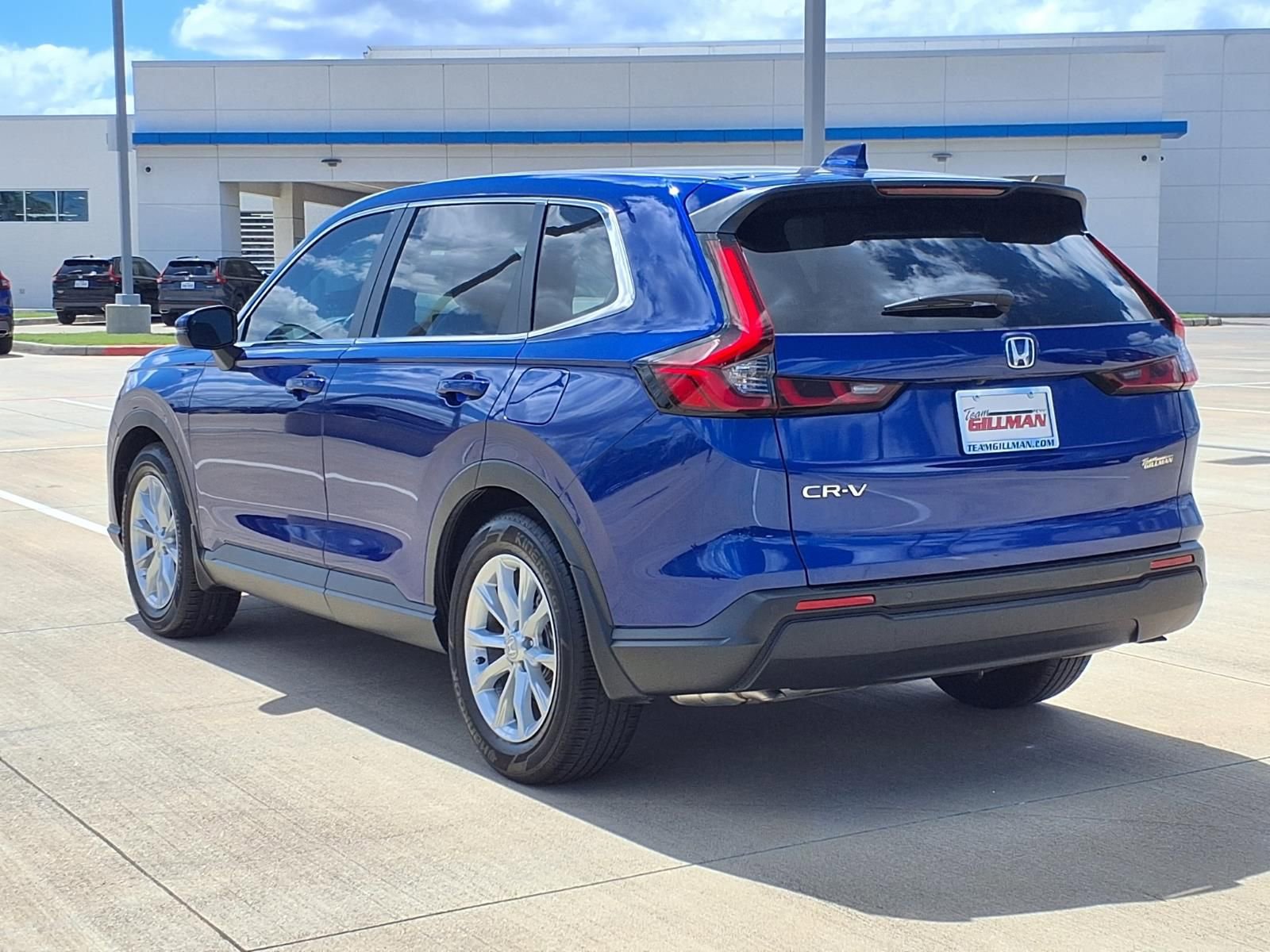 Used 2025 Honda CR-V EX-L image 2