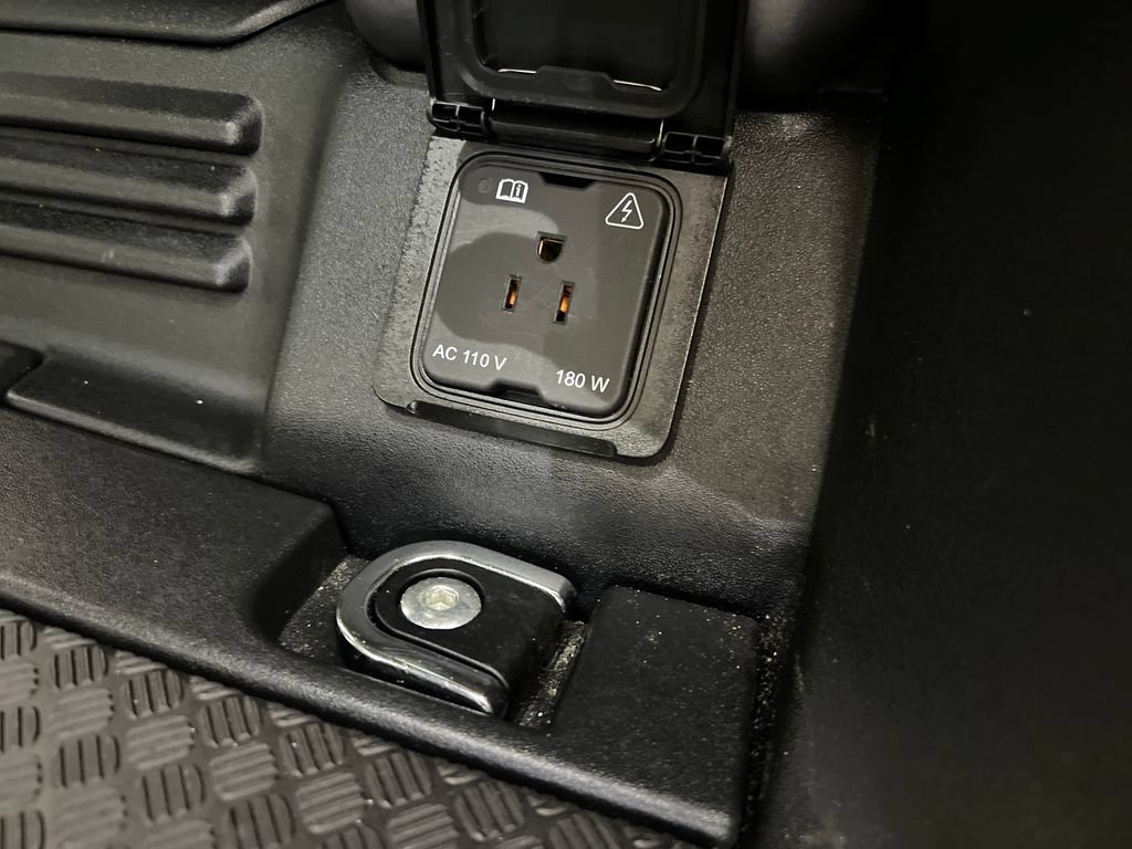 Used 2025 Land Rover Defender 110 S AWD/4WD image 47