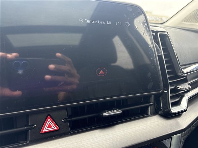 Used 2025 Kia Sportage EX w/ Premium Package image 14