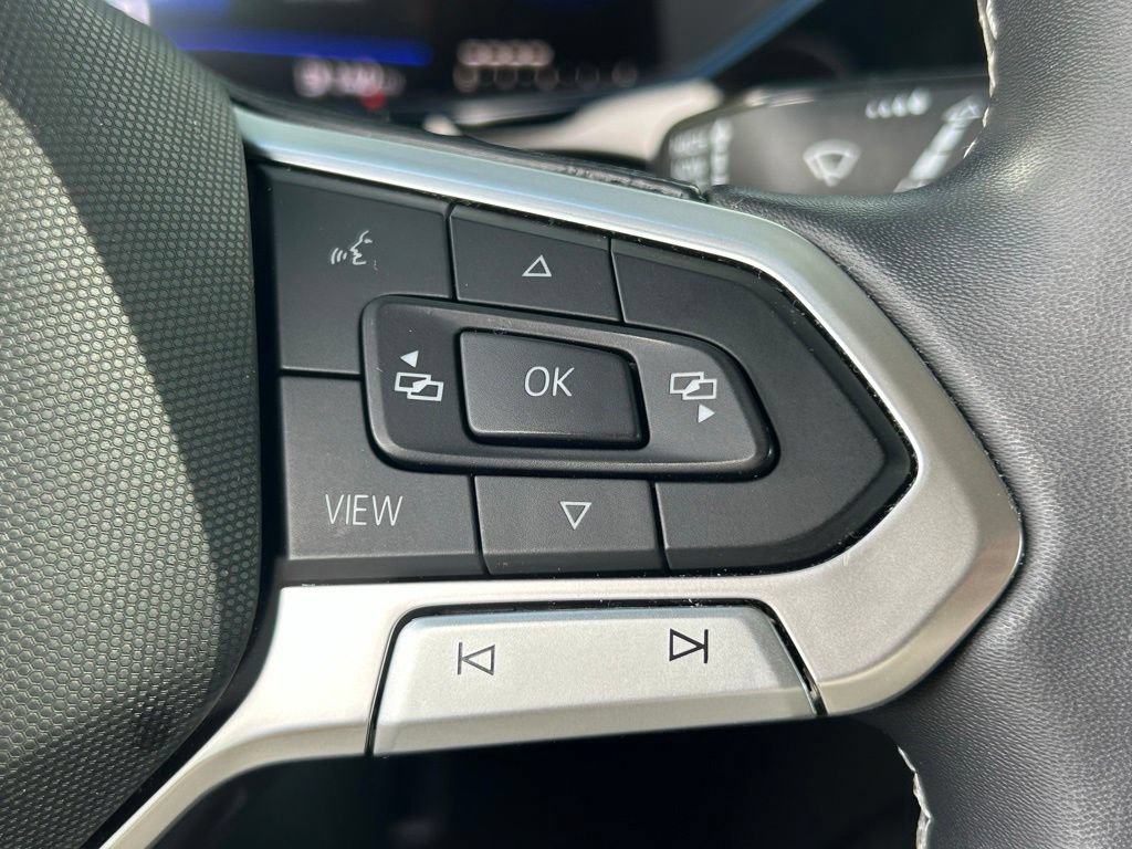 Certified 2023 Volkswagen Taos S FWD image 25