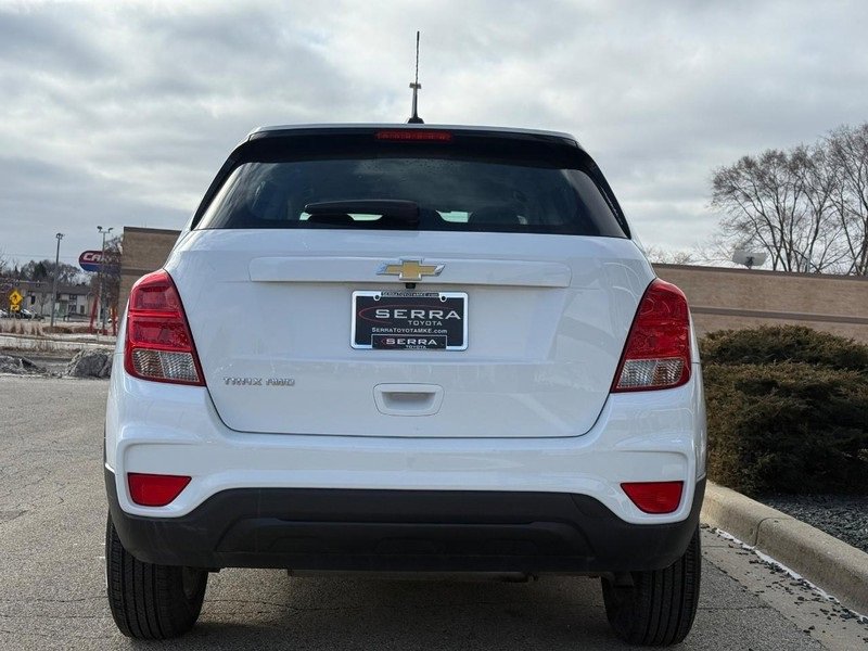 Used 2018 Chevrolet Trax LS image 3