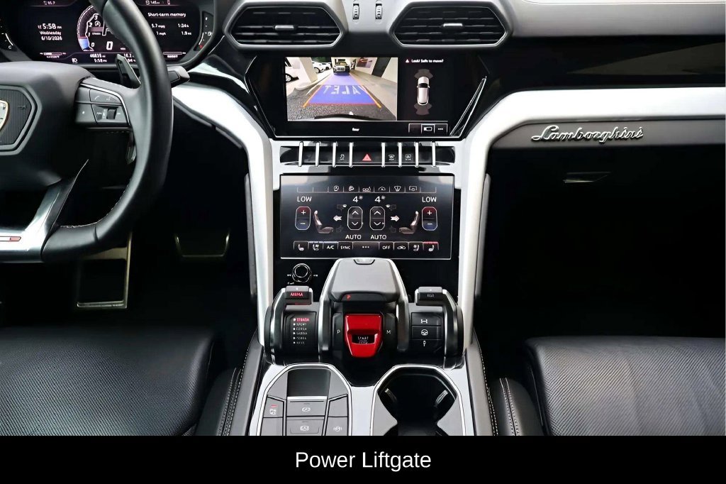Used 2021 Lamborghini Urus AWD/4WD image 11