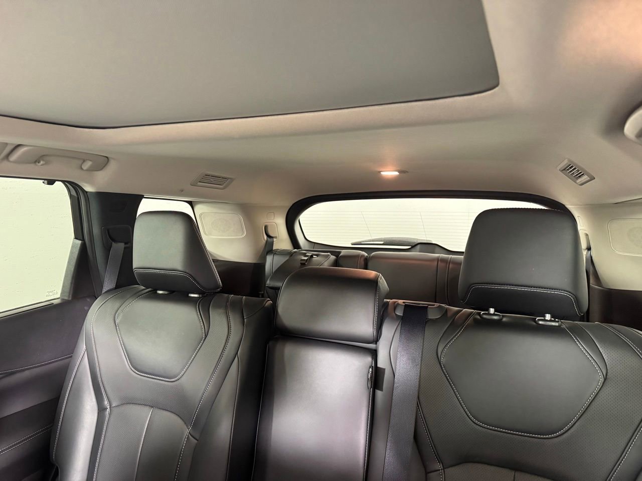 Used 2023 INFINITI QX60 Luxe image 5