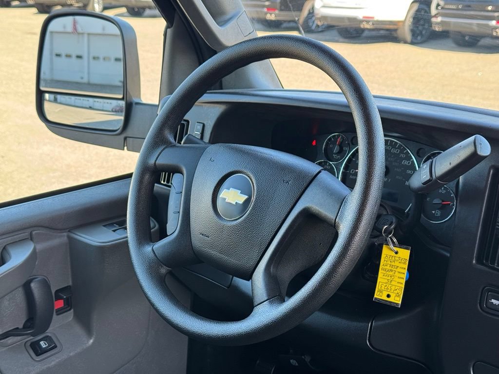 Used 2025 Chevrolet Express 2500 w/ Driver Convenience Package RWD image 13