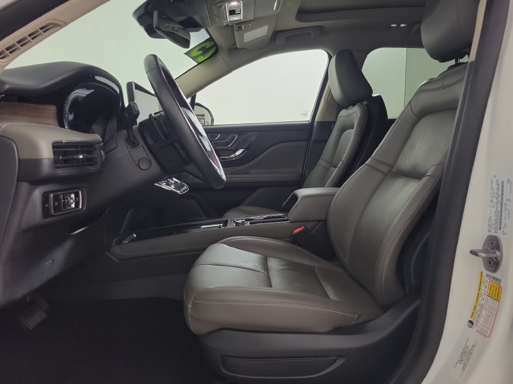 Used 2025 Lincoln Corsair Reserve FWD image 15