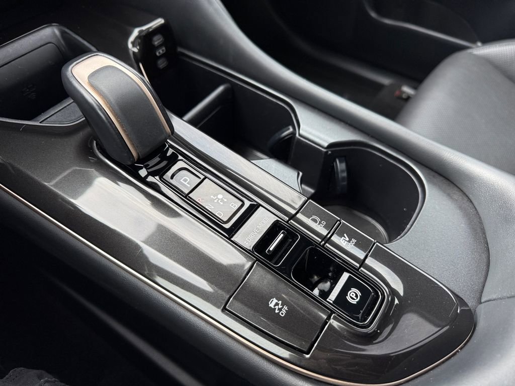 Certified 2024 Toyota Crown Limited image 36