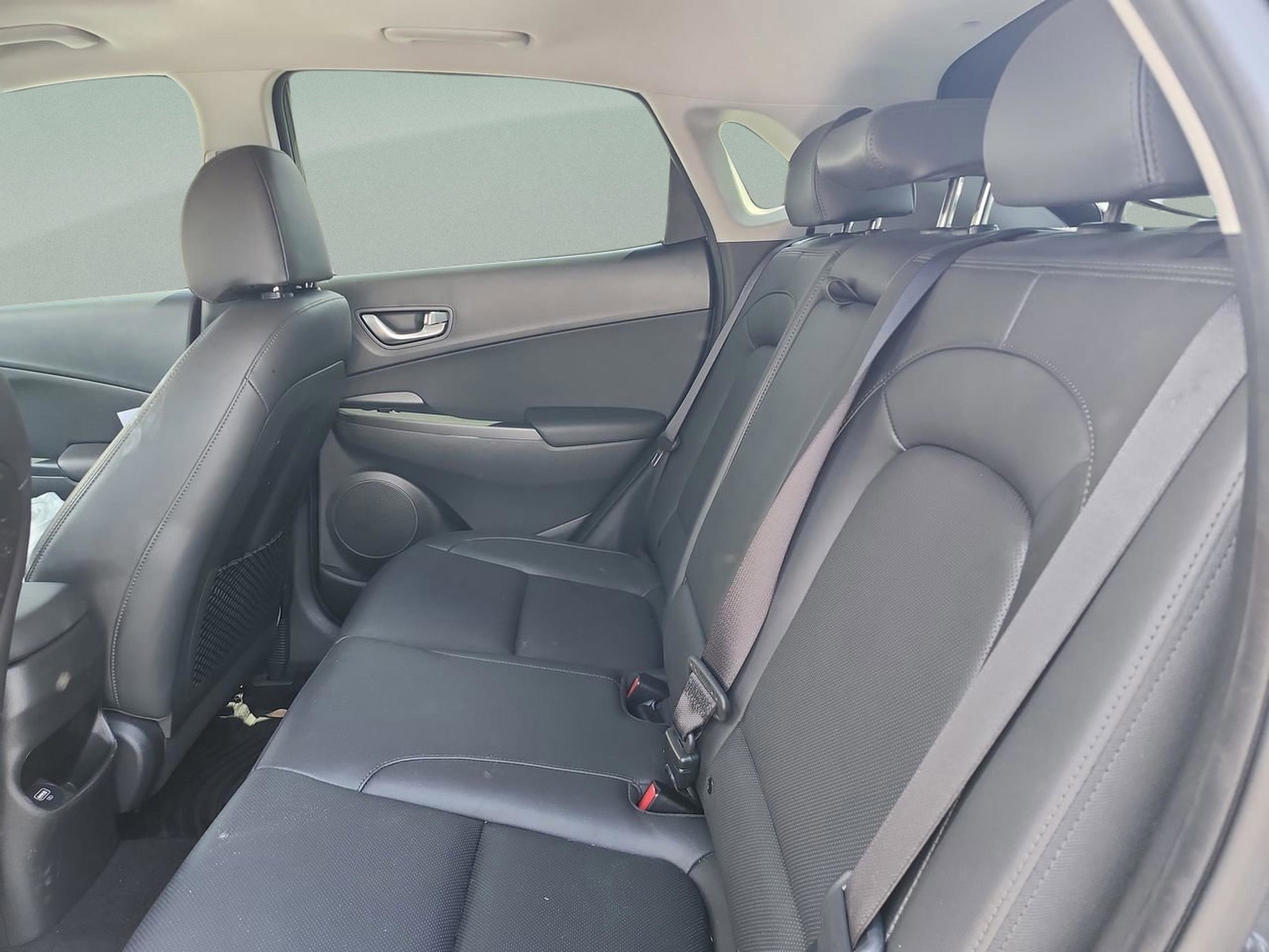 Certified 2022 Hyundai Kona Limited image 16