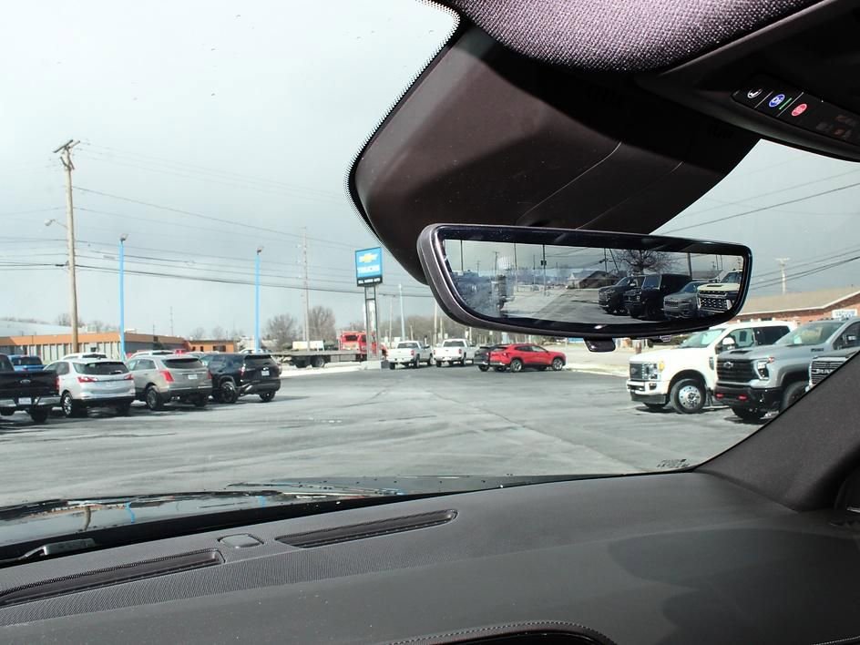 Used 2024 Cadillac Escalade Sport w/ LPO, ONYX Package image 25