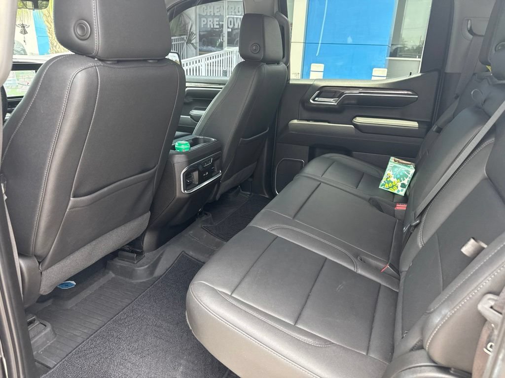 Used 2023 Chevrolet Silverado 1500 LTZ AWD/4WD image 12