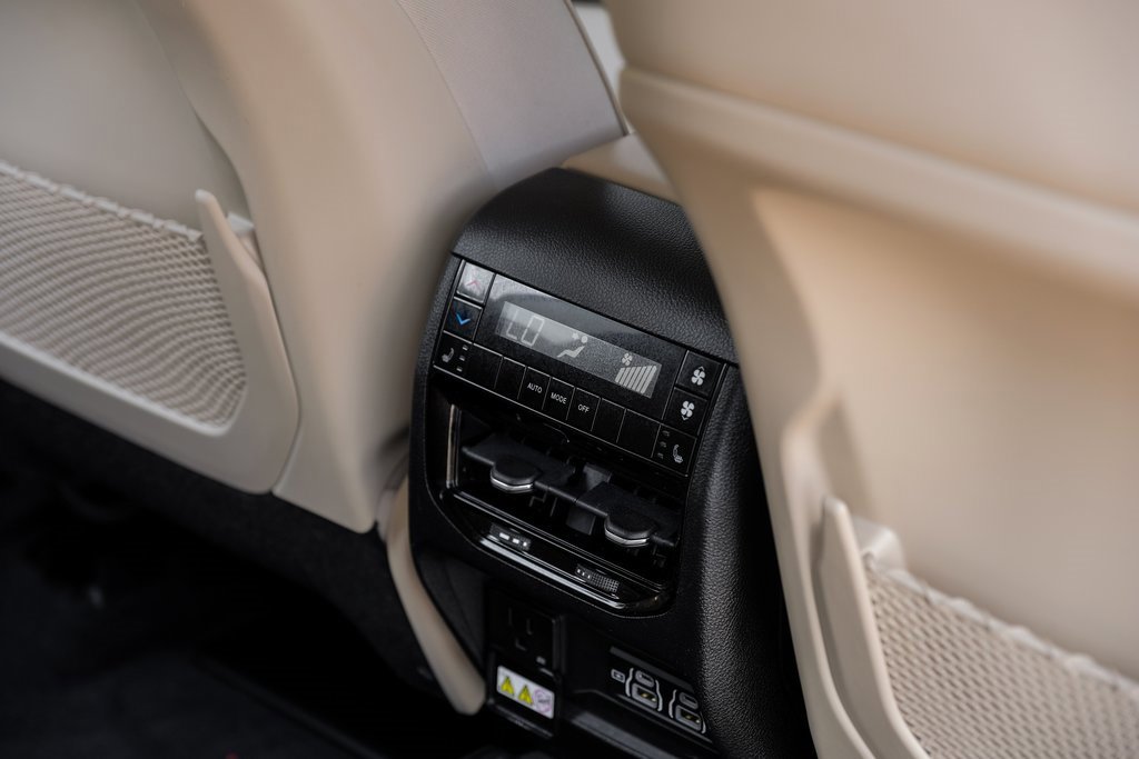 Used 2022 Jeep Grand Cherokee L Limited image 49