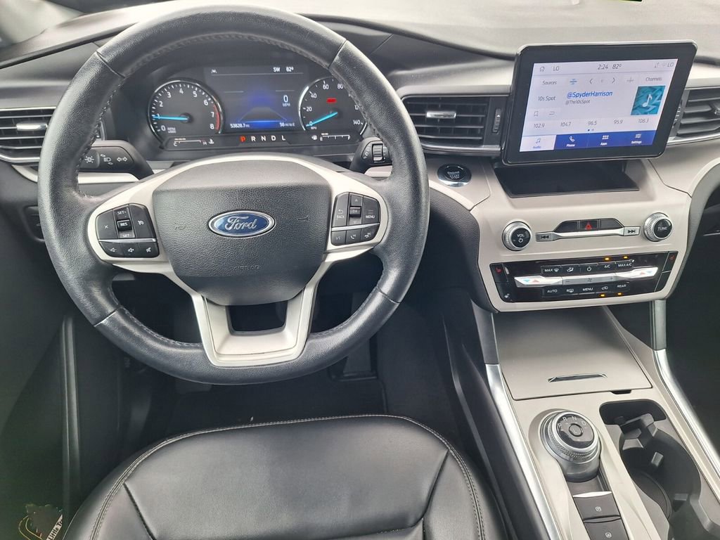 Used 2023 Ford Explorer XLT w/ Equipment Group 202A image 22