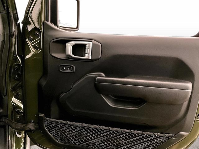 Used 2021 Jeep Gladiator Mojave w/ Cold Weather Group AWD/4WD image 23