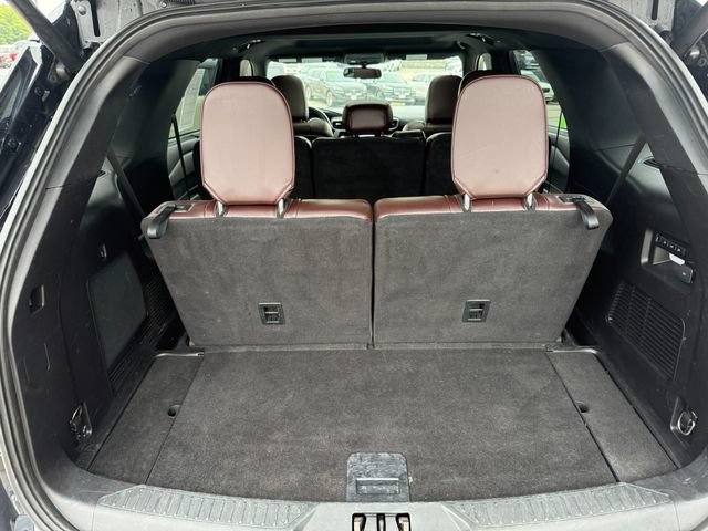 Used 2020 Ford Explorer Platinum w/ Premium Technology Package AWD/4WD image 11