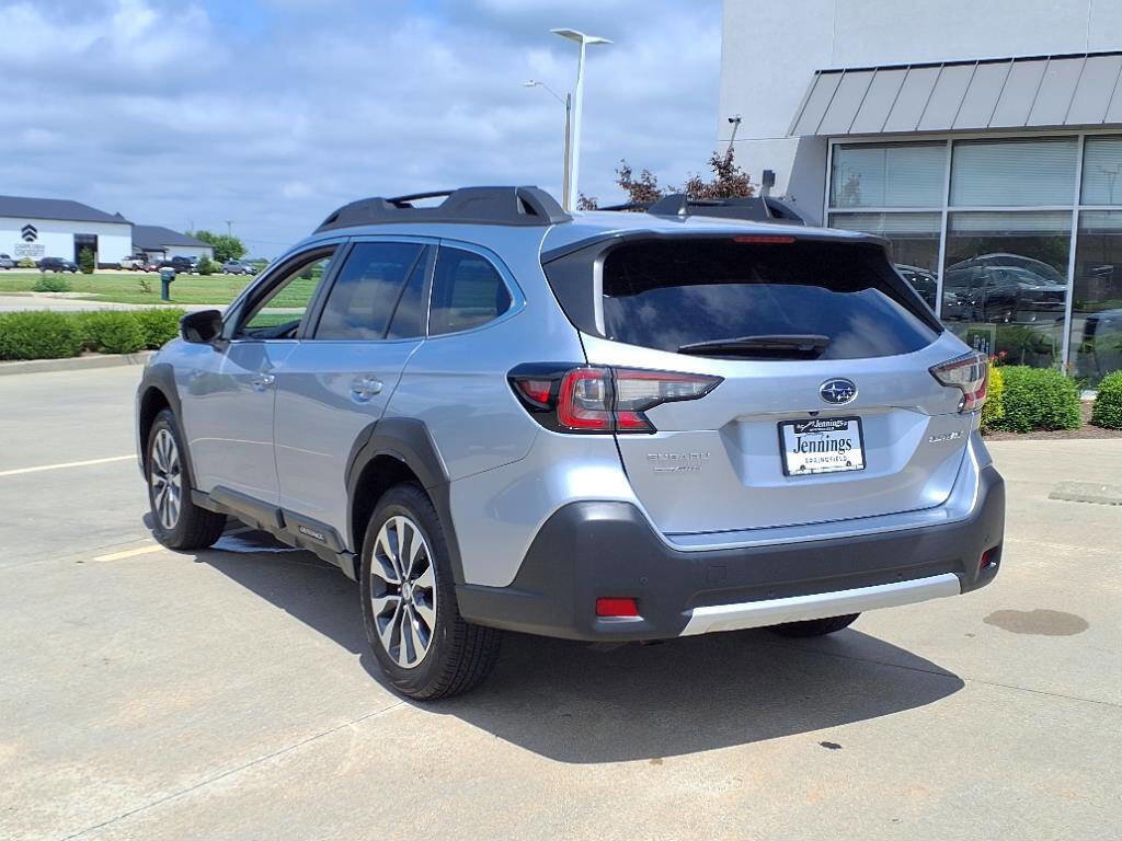 Used 2023 Subaru Outback Limited w/ Tech Package 2 image 4