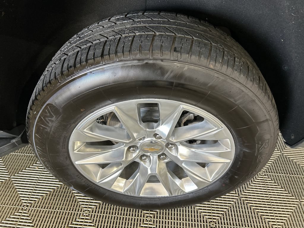 Used 2024 Chevrolet Tahoe Premier AWD/4WD image 10