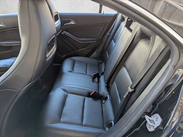 Used 2014 Mercedes-Benz CLA 250 image 18