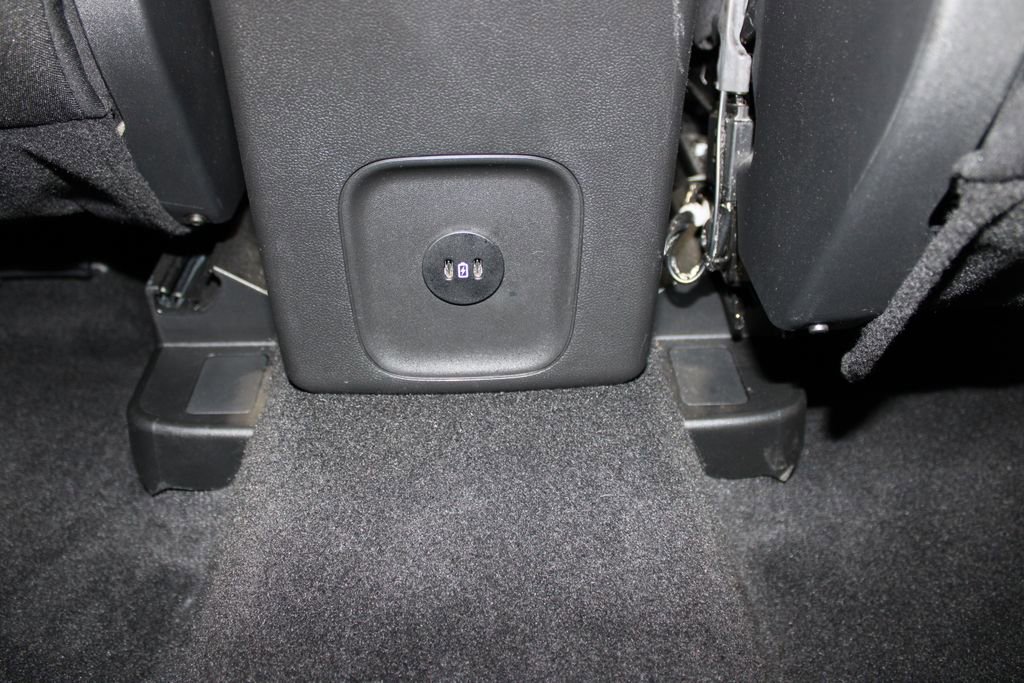 Used 2025 Ford Escape Active AWD/4WD image 28