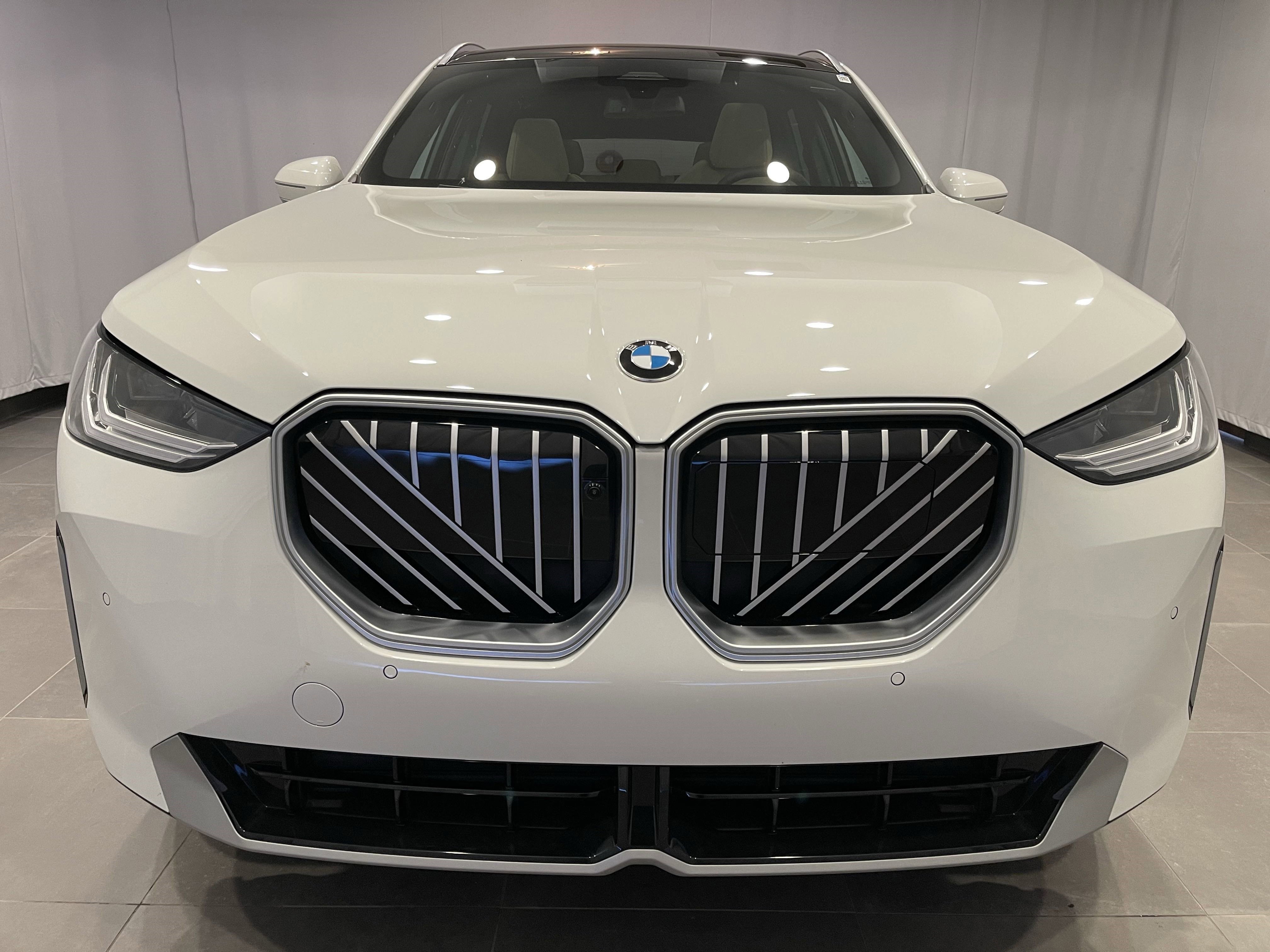 New 2026 BMW X3 xDrive30 w/ Premium Package image 2