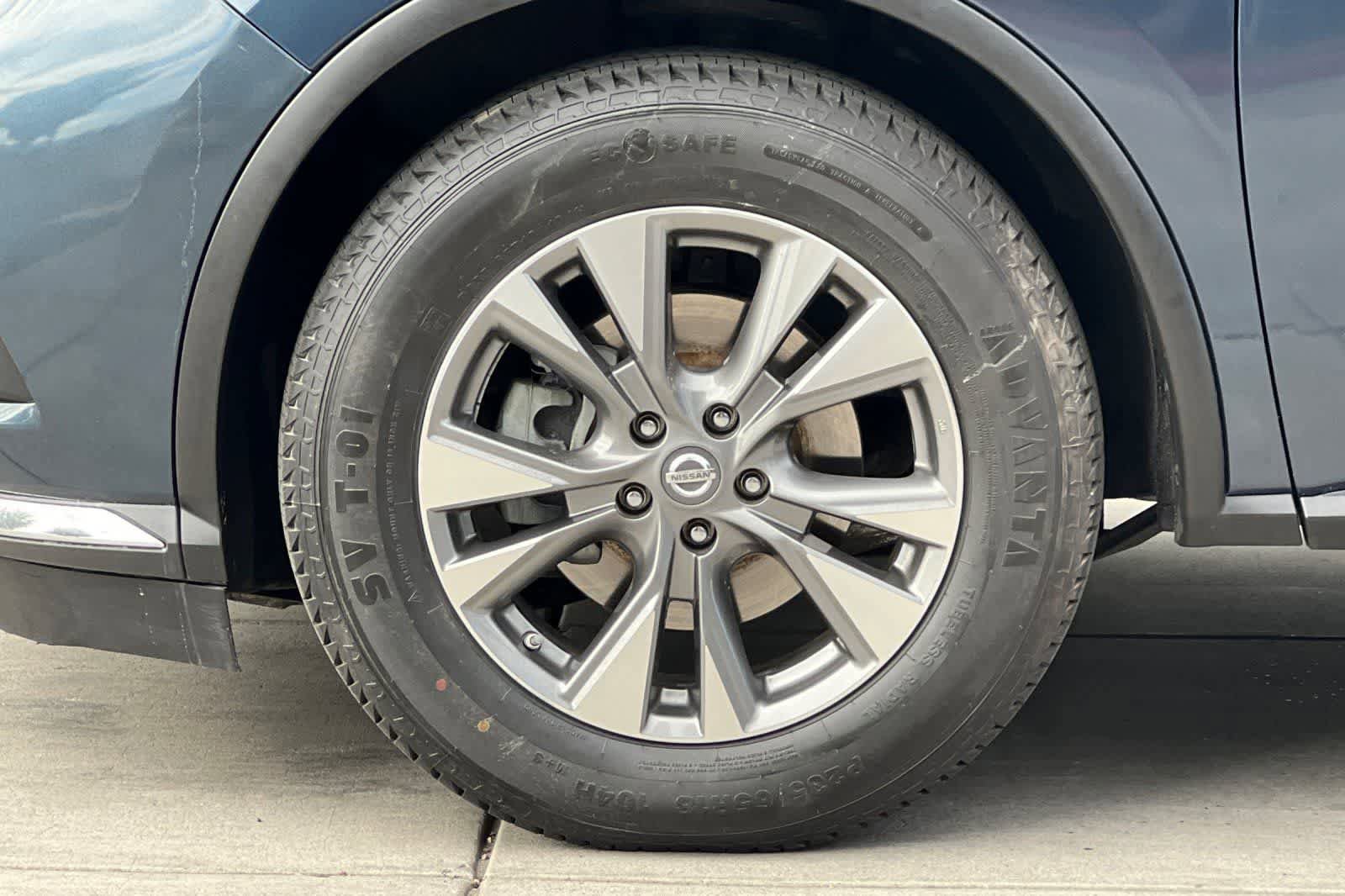 Used 2018 Nissan Murano SV AWD/4WD image 37