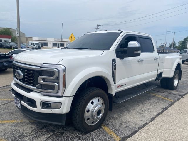 Used 2025 Ford F450 Platinum w/ Platinum Plus Package AWD/4WD image 1