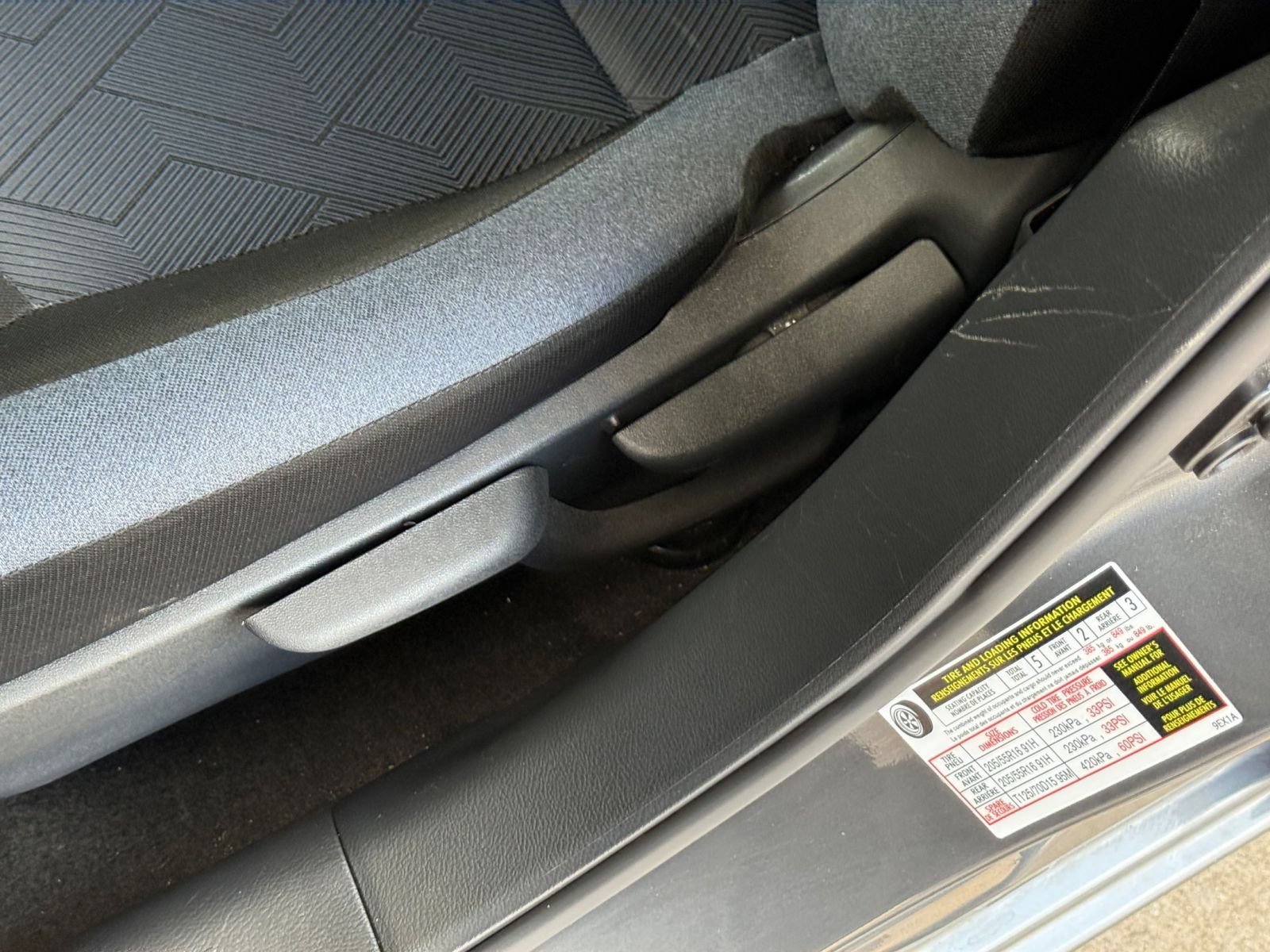 Used 2025 Nissan Versa SV FWD image 18