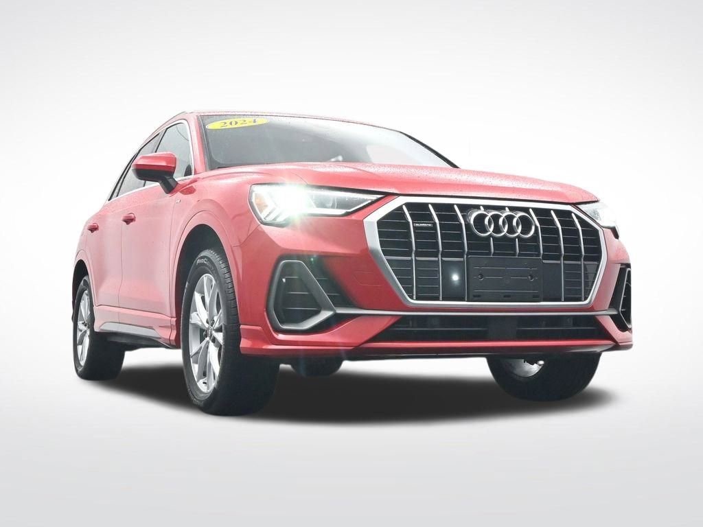 Used 2024 Audi Q3 2.0T Premium image 34