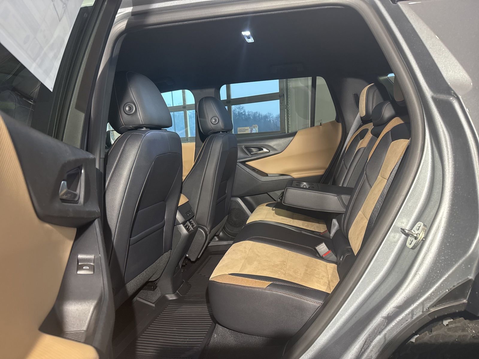 New 2026 Chevrolet Equinox ACTIV w/ Convenience Package III AWD/4WD image 13