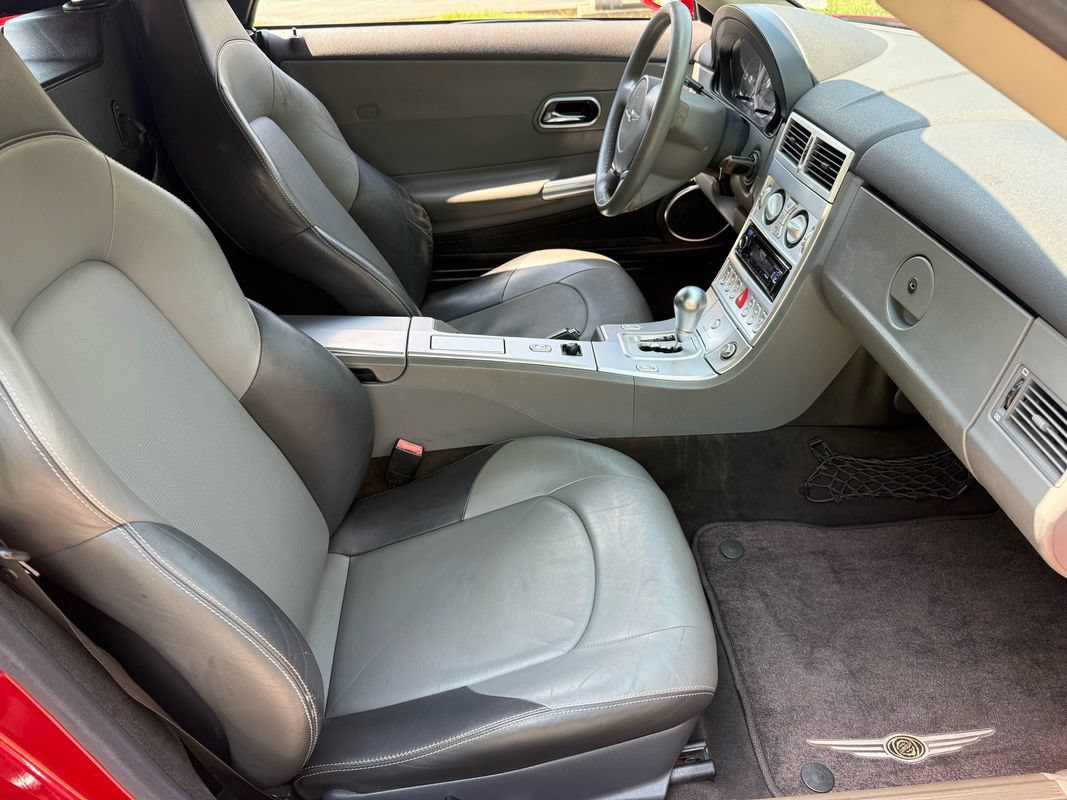 Used 2005 Chrysler Crossfire Limited RWD image 27