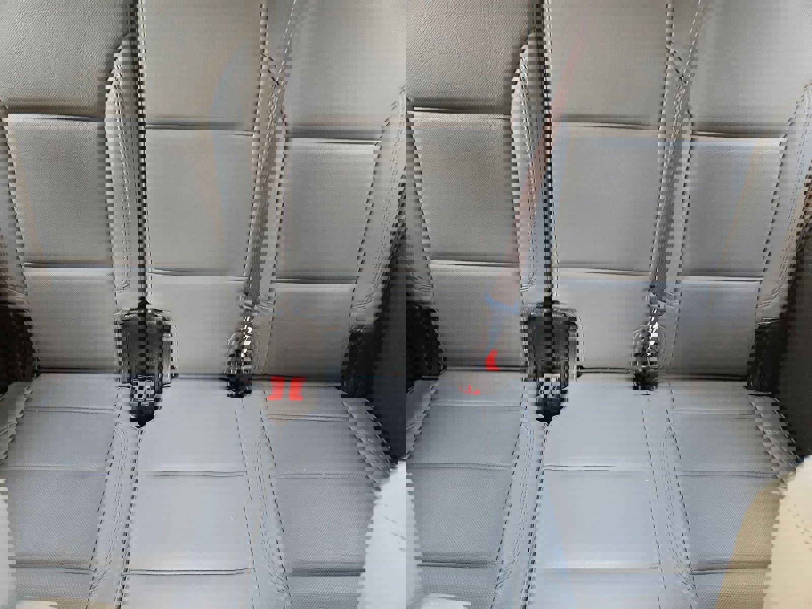 Used 2022 GMC Yukon XL SLT w/ SLT Premium Package image 27