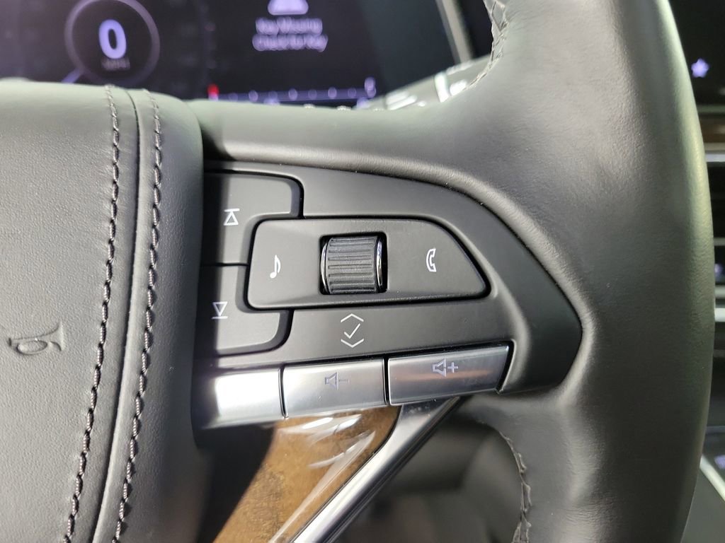 Certified 2023 Cadillac Escalade ESV Premium Luxury Platinum image 24