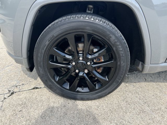 Used 2020 Jeep Grand Cherokee Altitude AWD/4WD image 33