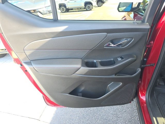 Used 2023 Chevrolet Traverse RS w/ LPO, Floor Liner Package image 29