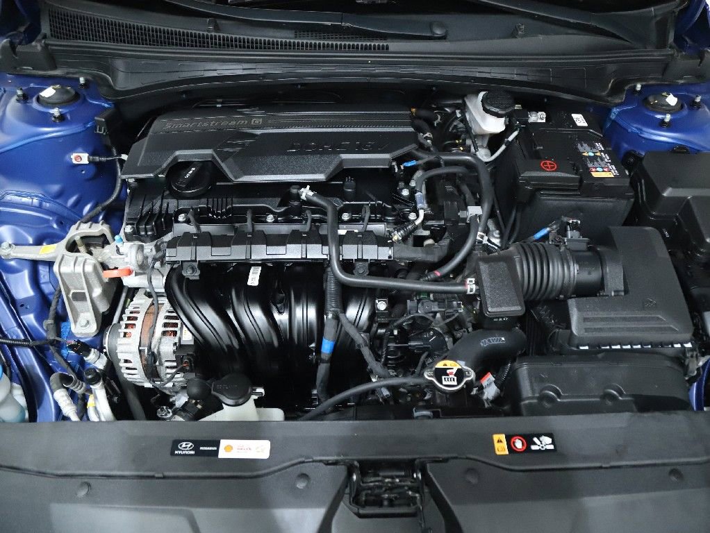 Used 2023 Hyundai Elantra Limited image 34