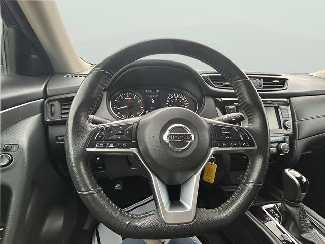 Used 2020 Nissan Rogue SV image 10